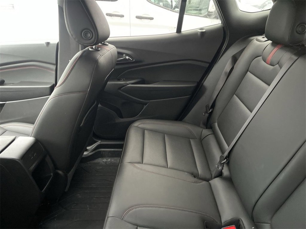Used 2024 Chevrolet Trax RS w/ Sunroof Package image 5