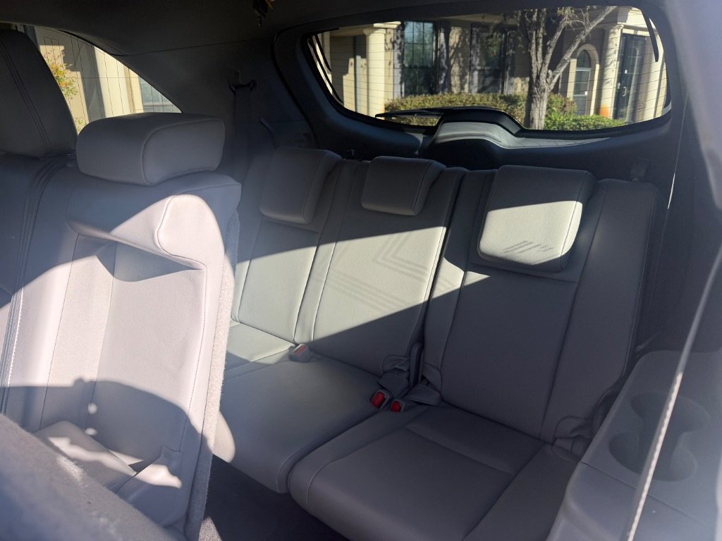 Used 2019 Toyota Highlander XLE image 14