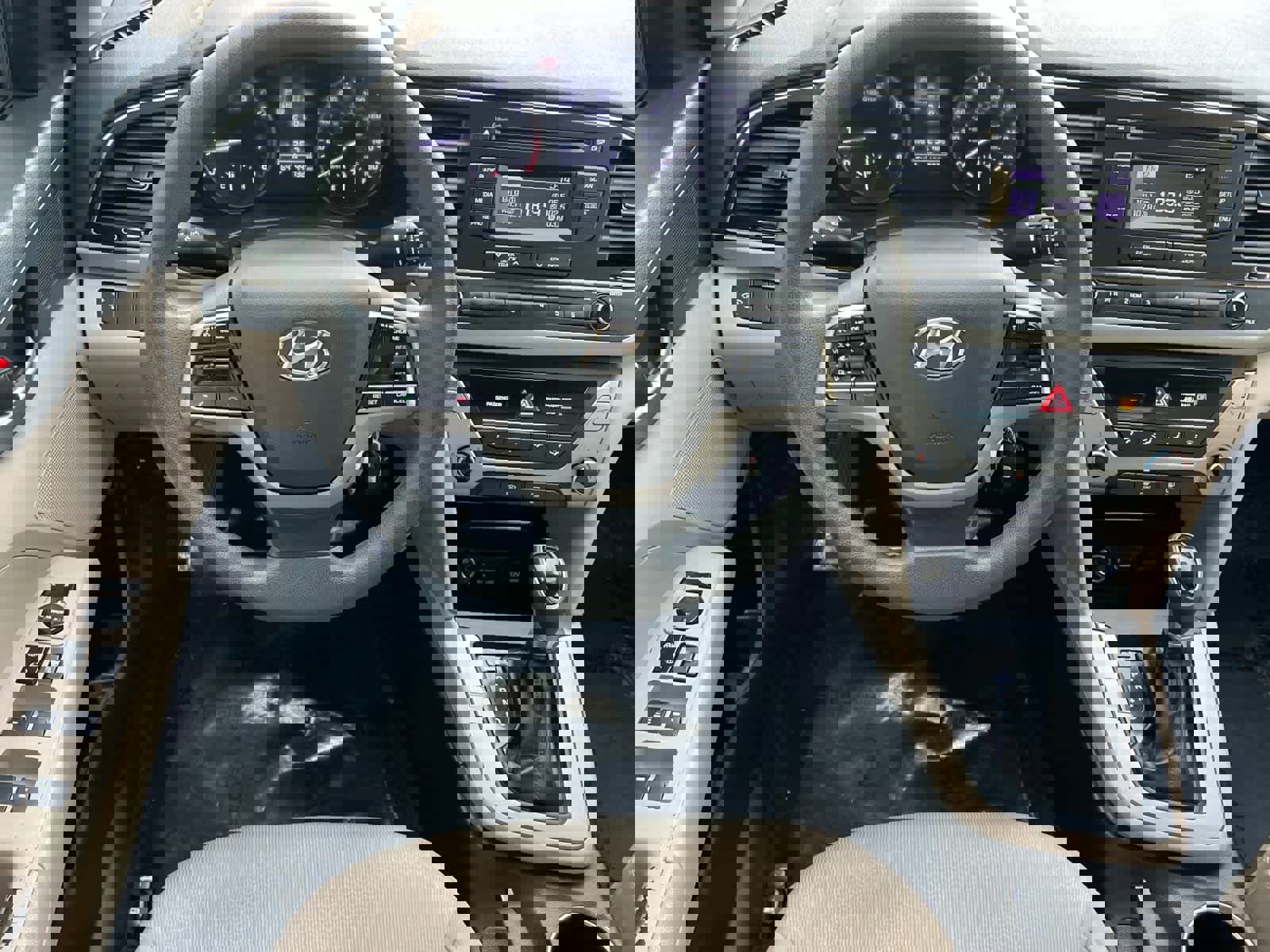 Used 2018 Hyundai Elantra SE image 15