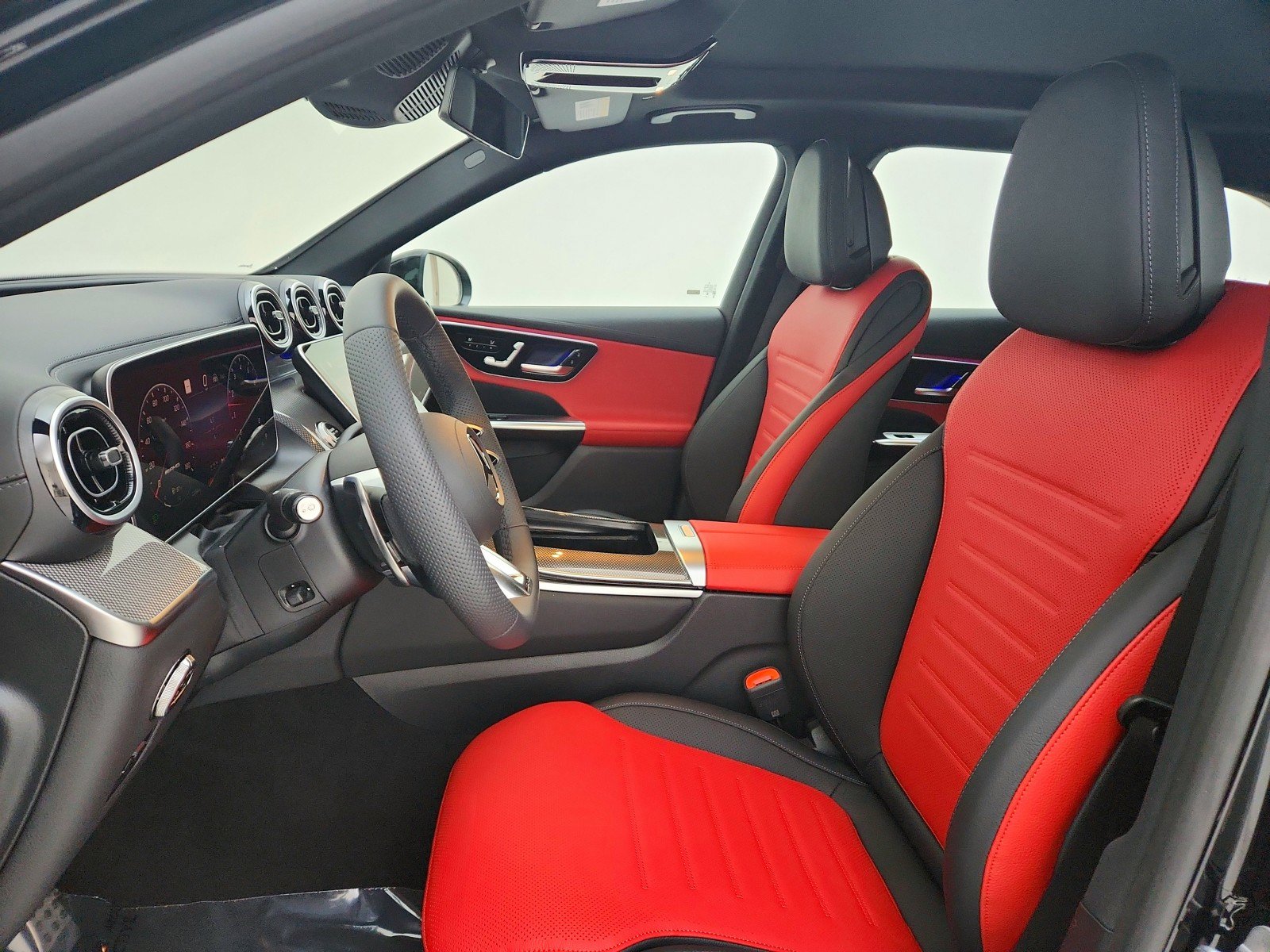 Certified 2025 Mercedes-Benz GLC 43 AMG 4MATIC image 17