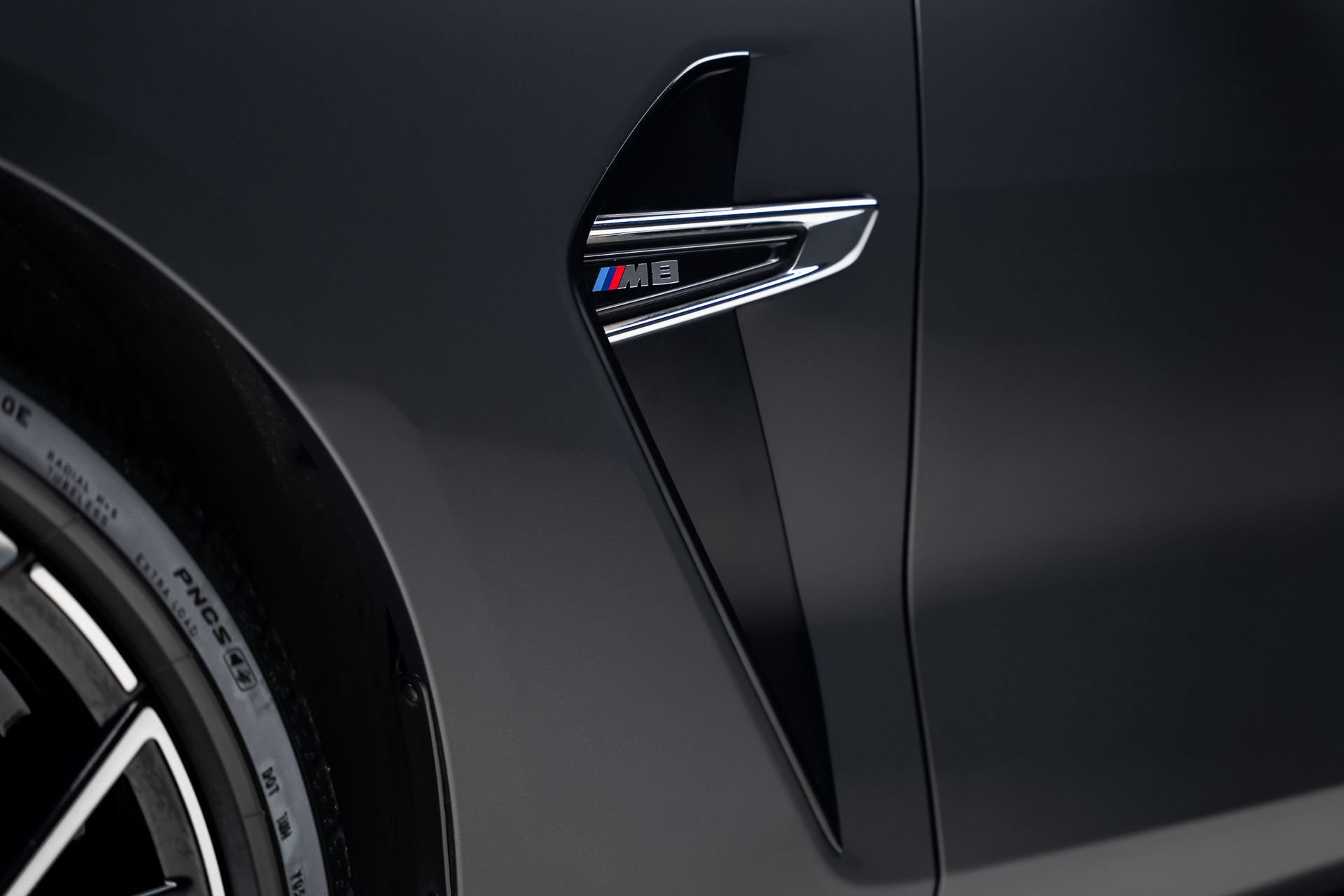 Used 2020 BMW M8 Convertible AWD/4WD image 26