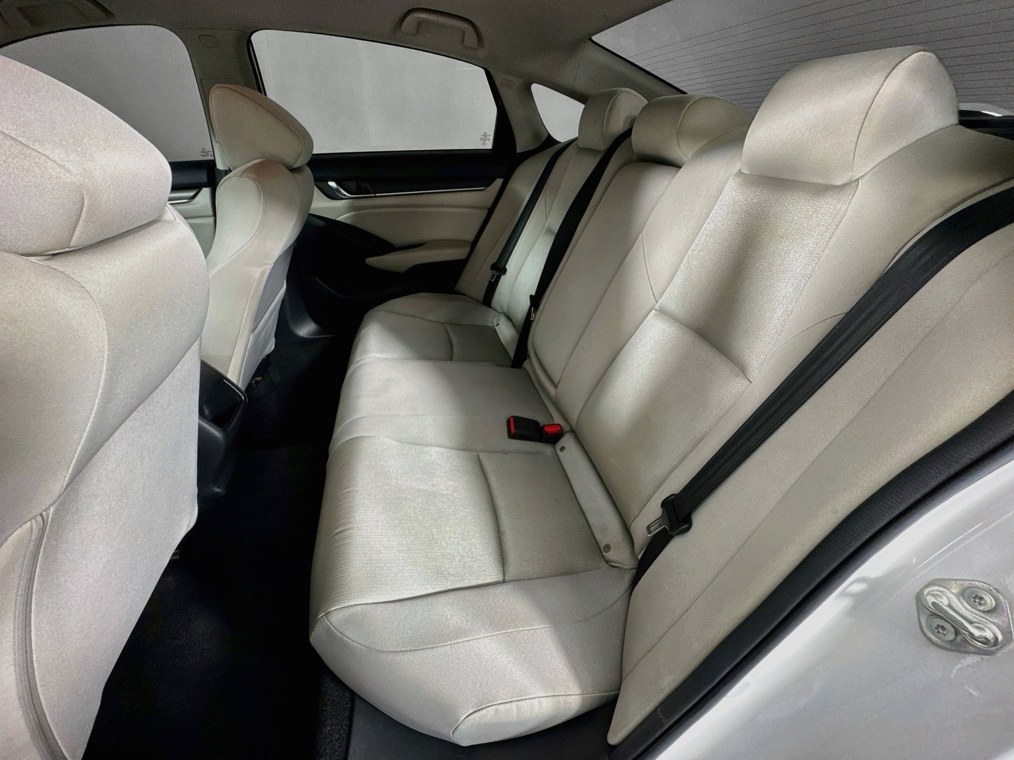 Certified 2018 Honda Accord LX image 22