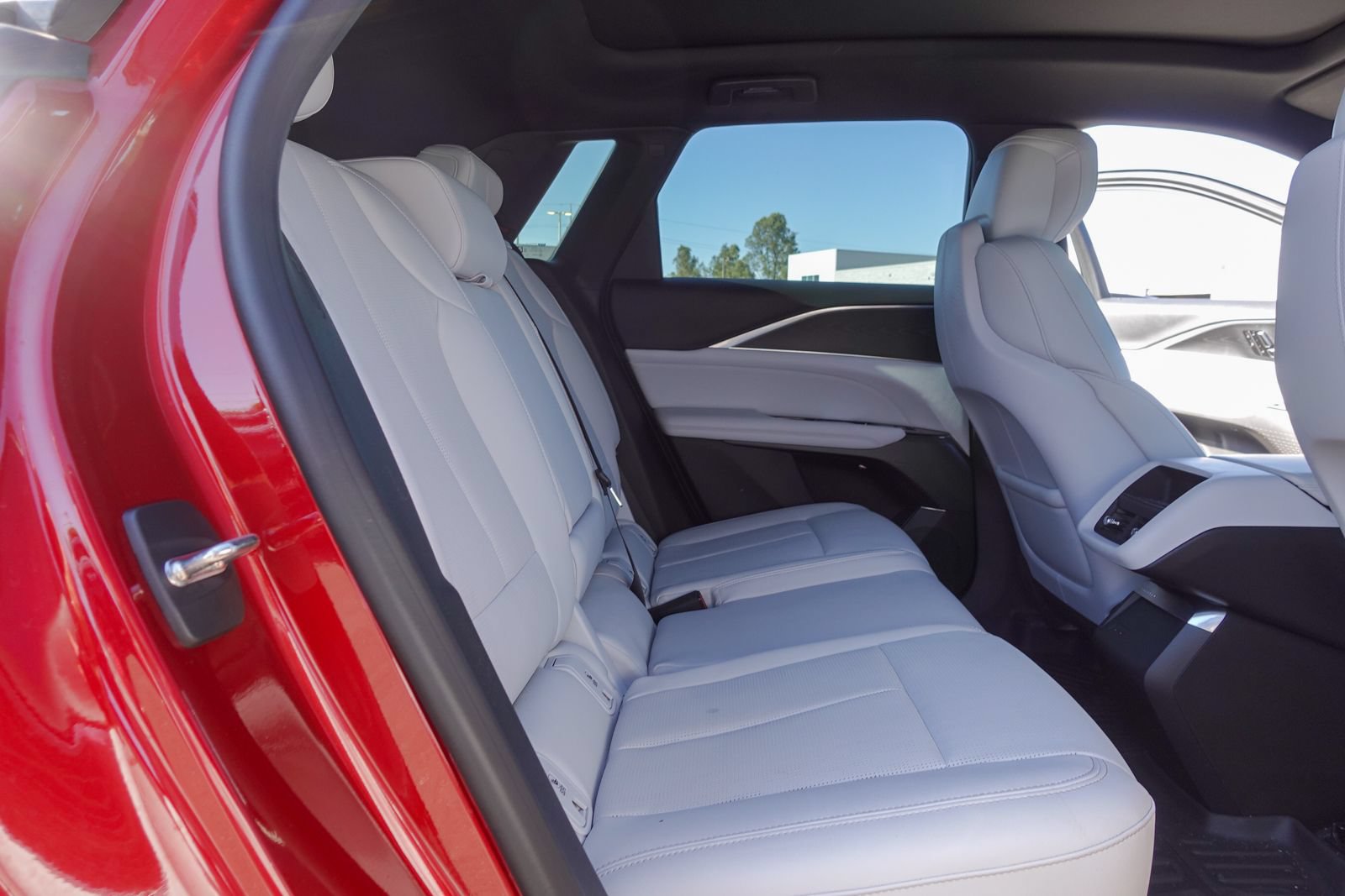 Used 2024 Cadillac Lyriq Luxury w/ LPO, Floor Liner Package RWD image 14