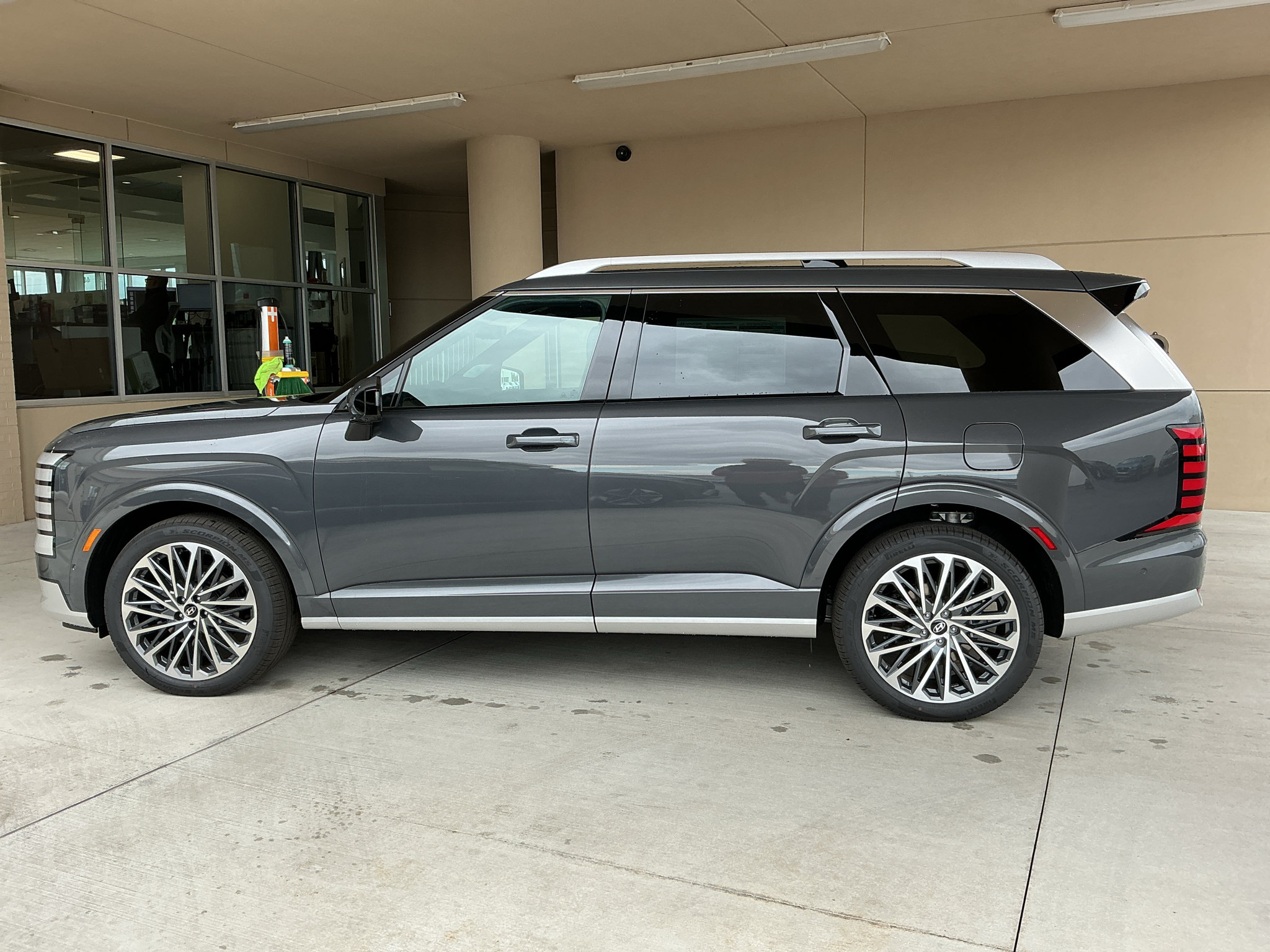 New 2027 Hyundai Palisade Calligraphy AWD/4WD image 3