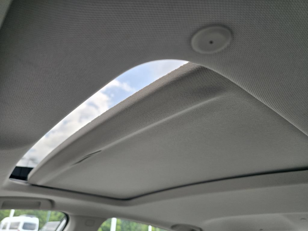 Used 2018 Honda Accord Touring image 24