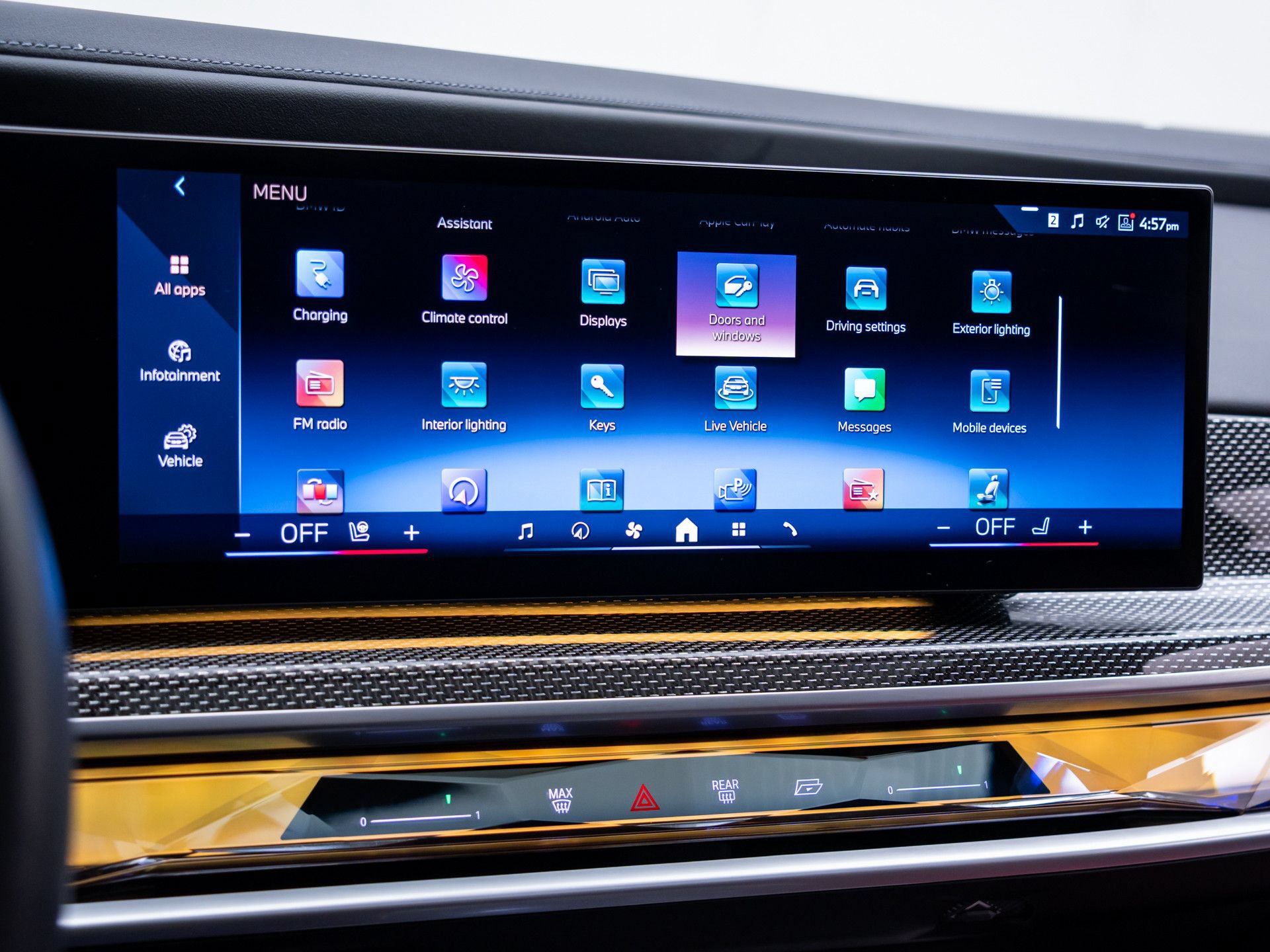 Certified 2023 BMW i7 xDrive60 AWD/4WD image 24