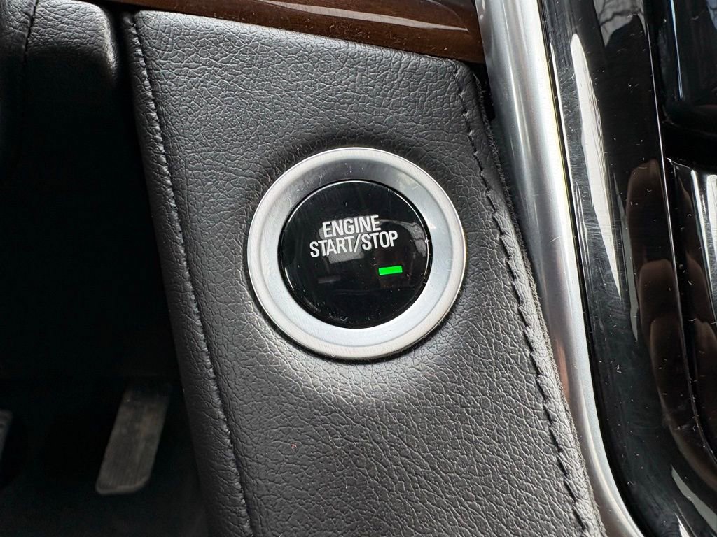Used 2020 Cadillac Escalade Premium Luxury image 34