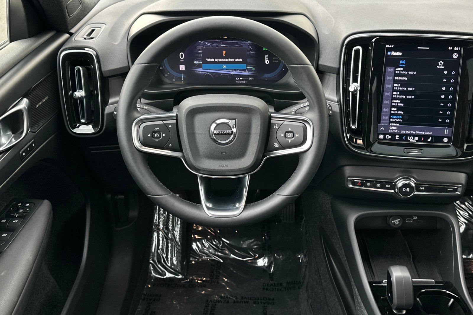 Used 2023 Volvo XC40 Recharge Ultimate w/ Protection Package Premier image 15