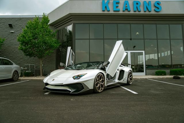 Used 2016 Lamborghini Aventador LP 750-4 Superveloce AWD/4WD image 34