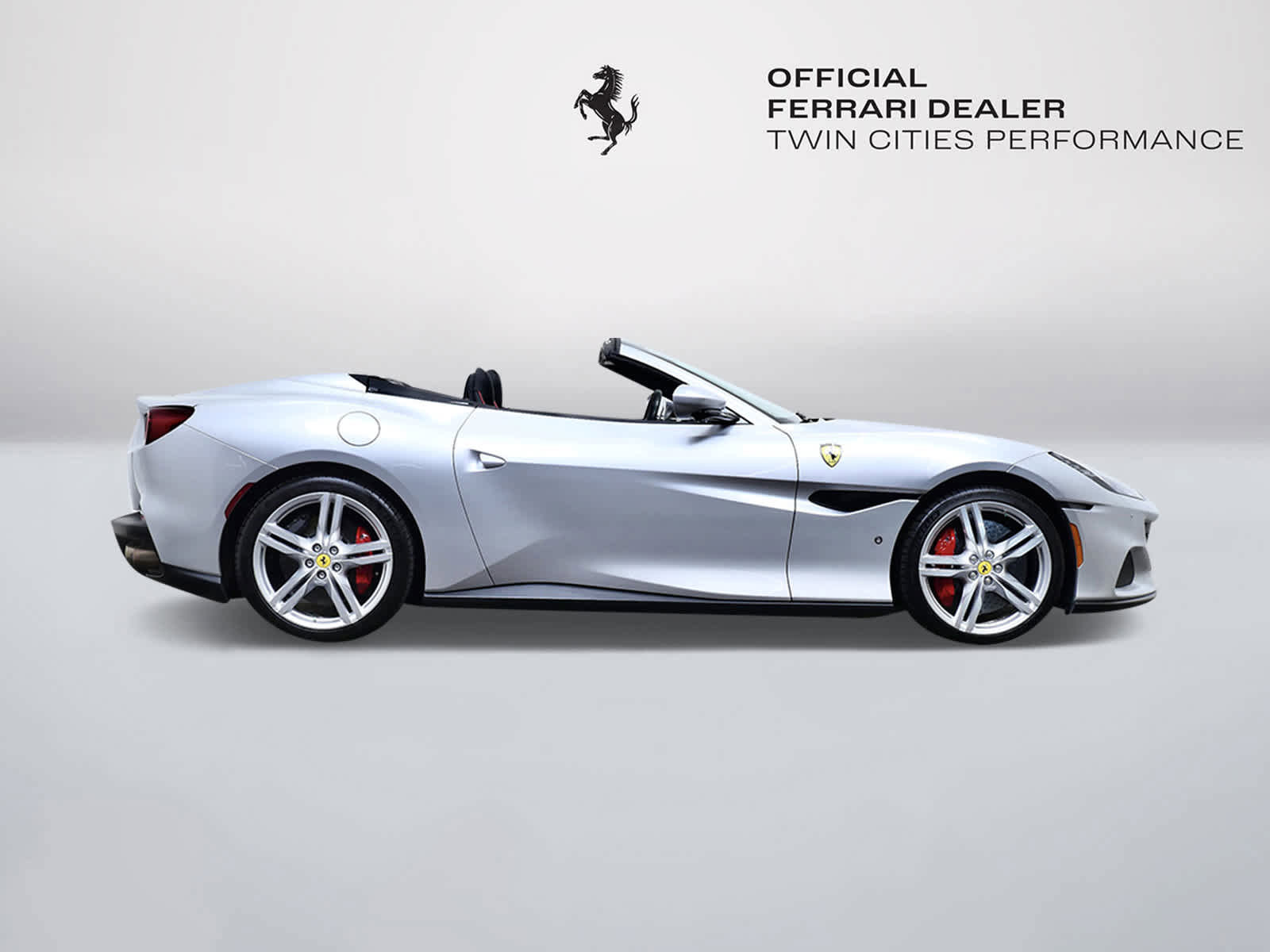 Certified 2022 Ferrari Portofino M image 9