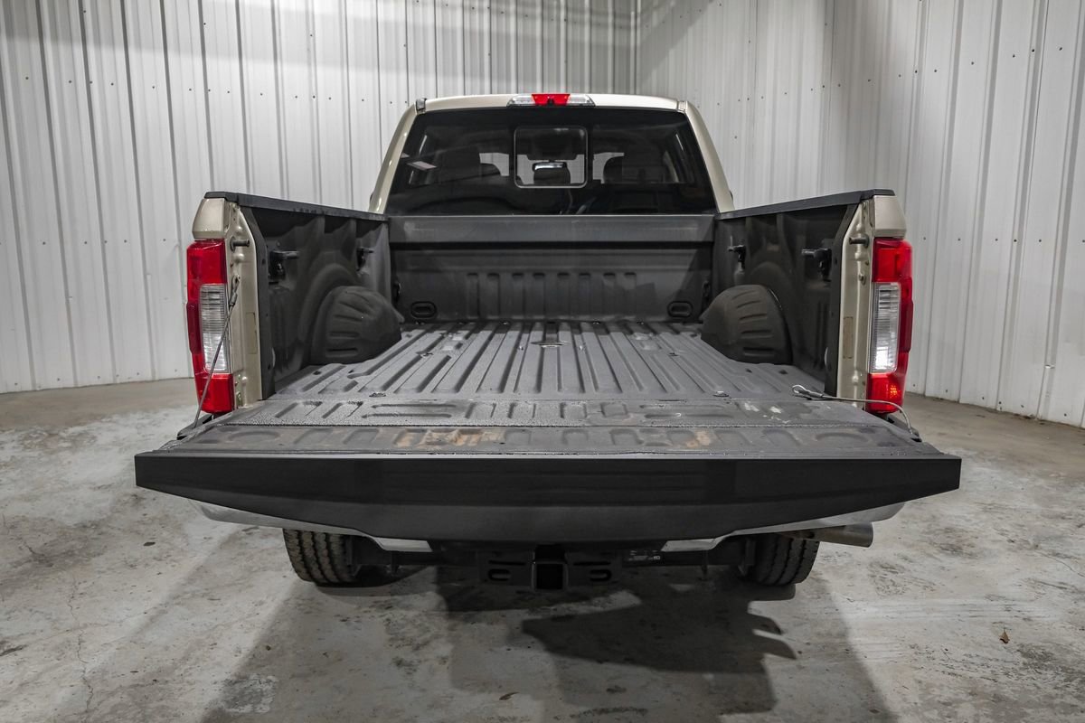 Used 2017 Ford F250 Lariat w/ Chrome Package image 59