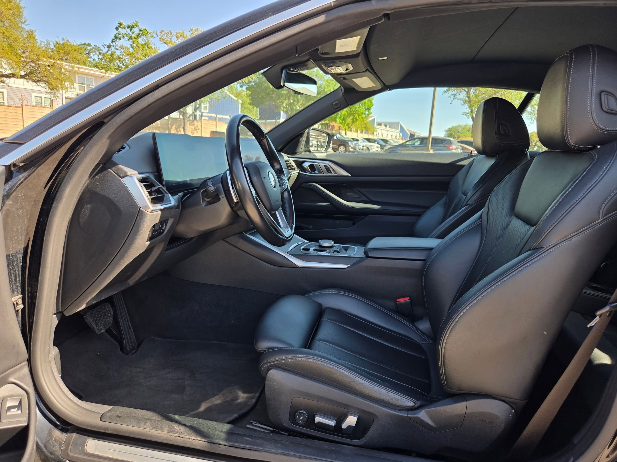 Used 2024 BMW 430i Convertible image 9