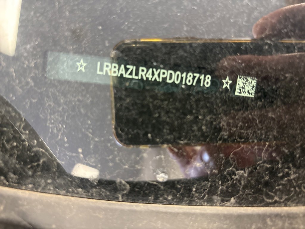 Used 2023 Buick Envision Preferred image 7