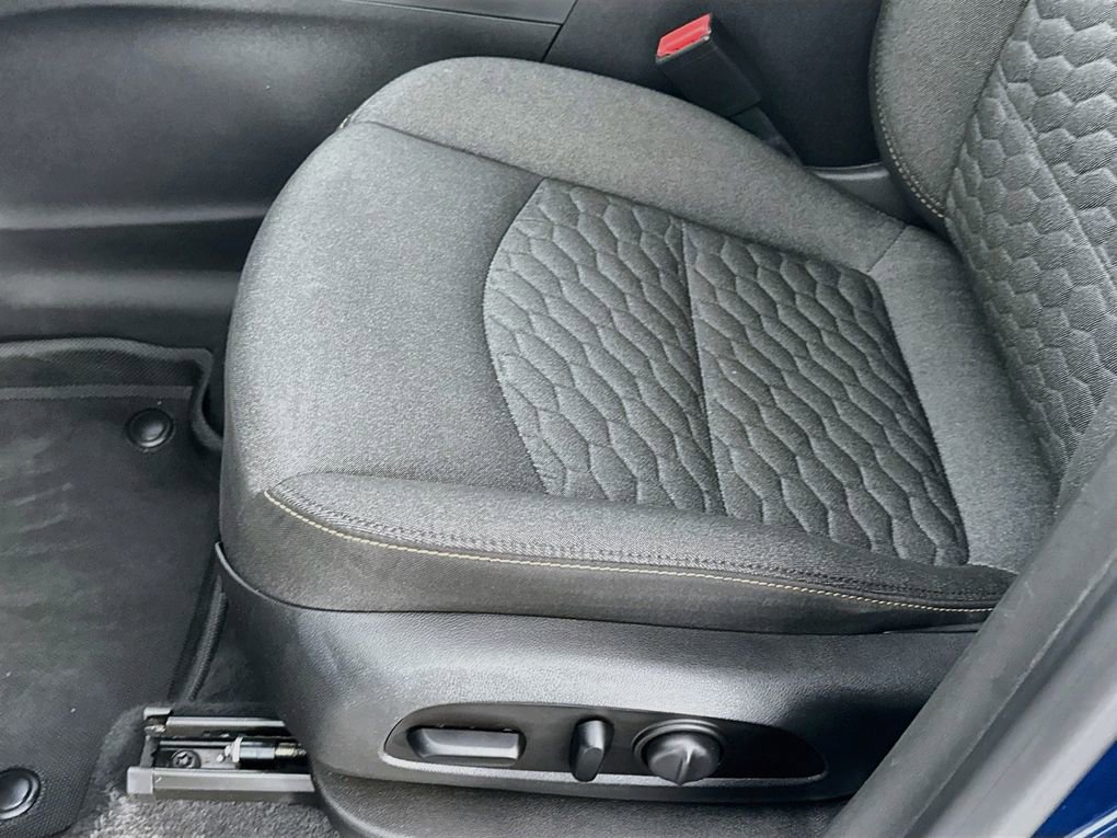 Used 2020 Chevrolet Equinox LT image 24