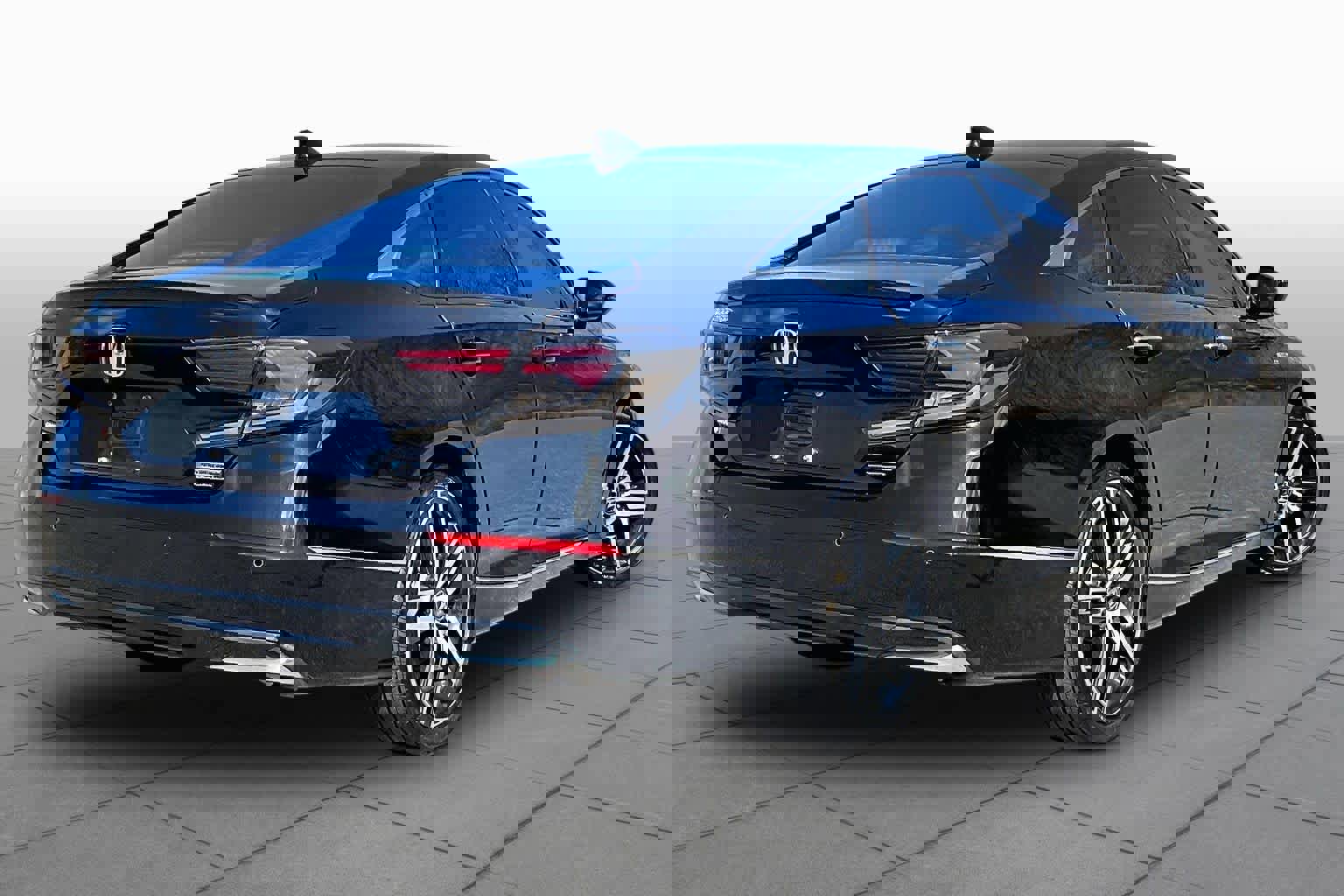 Used 2021 Honda Accord Touring image 12