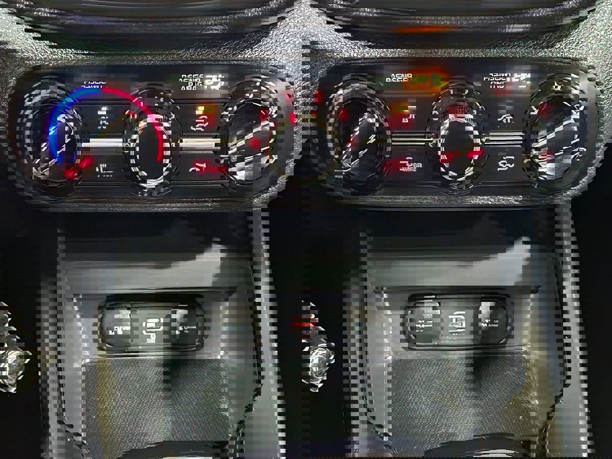 Used 2021 Kia Soul LX image 36