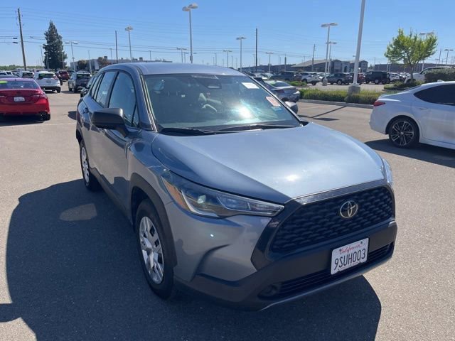 Used 2025 Toyota Corolla Cross L image 3