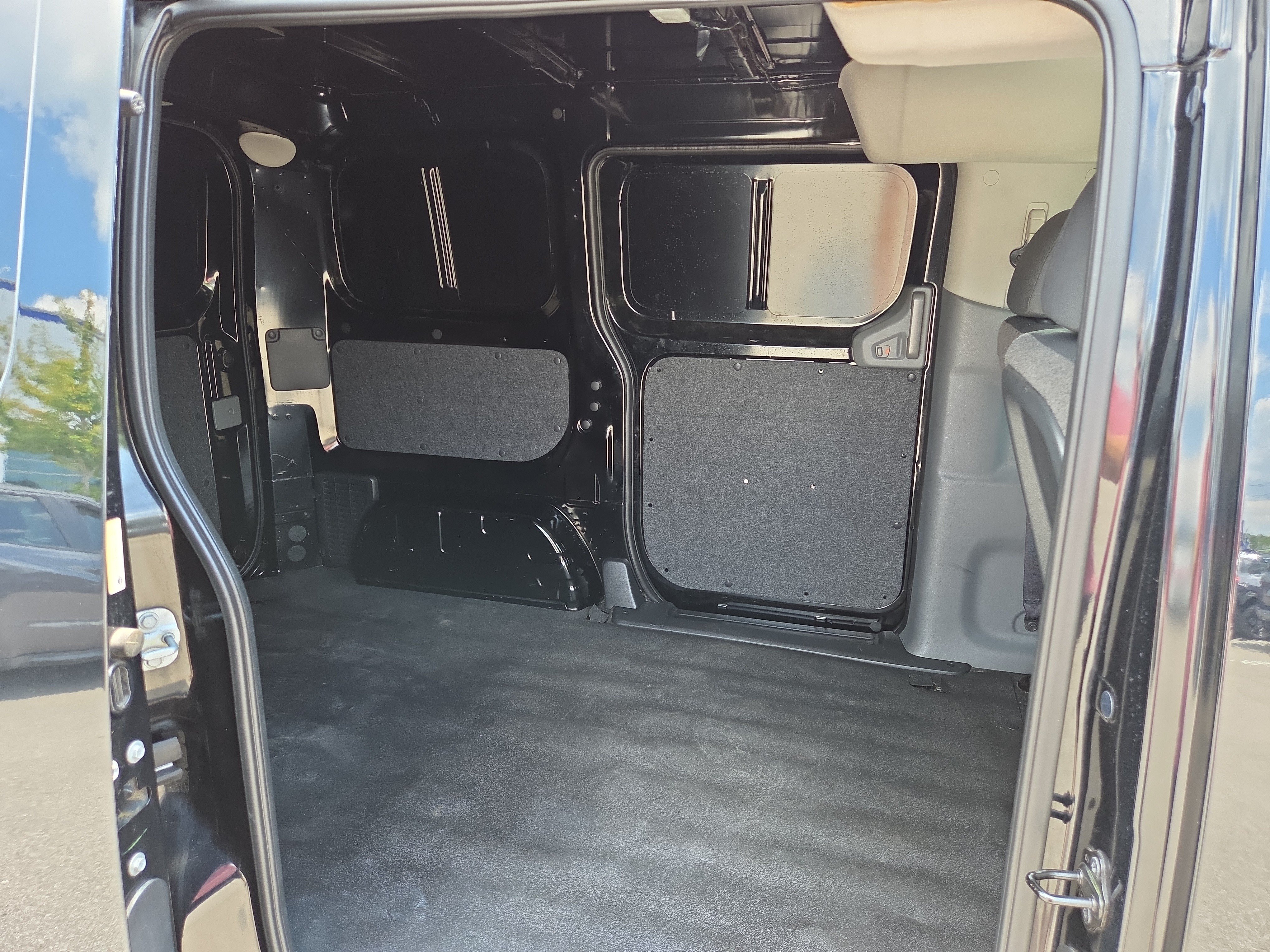 Used 2015 Chevrolet City Express LS FWD image 17