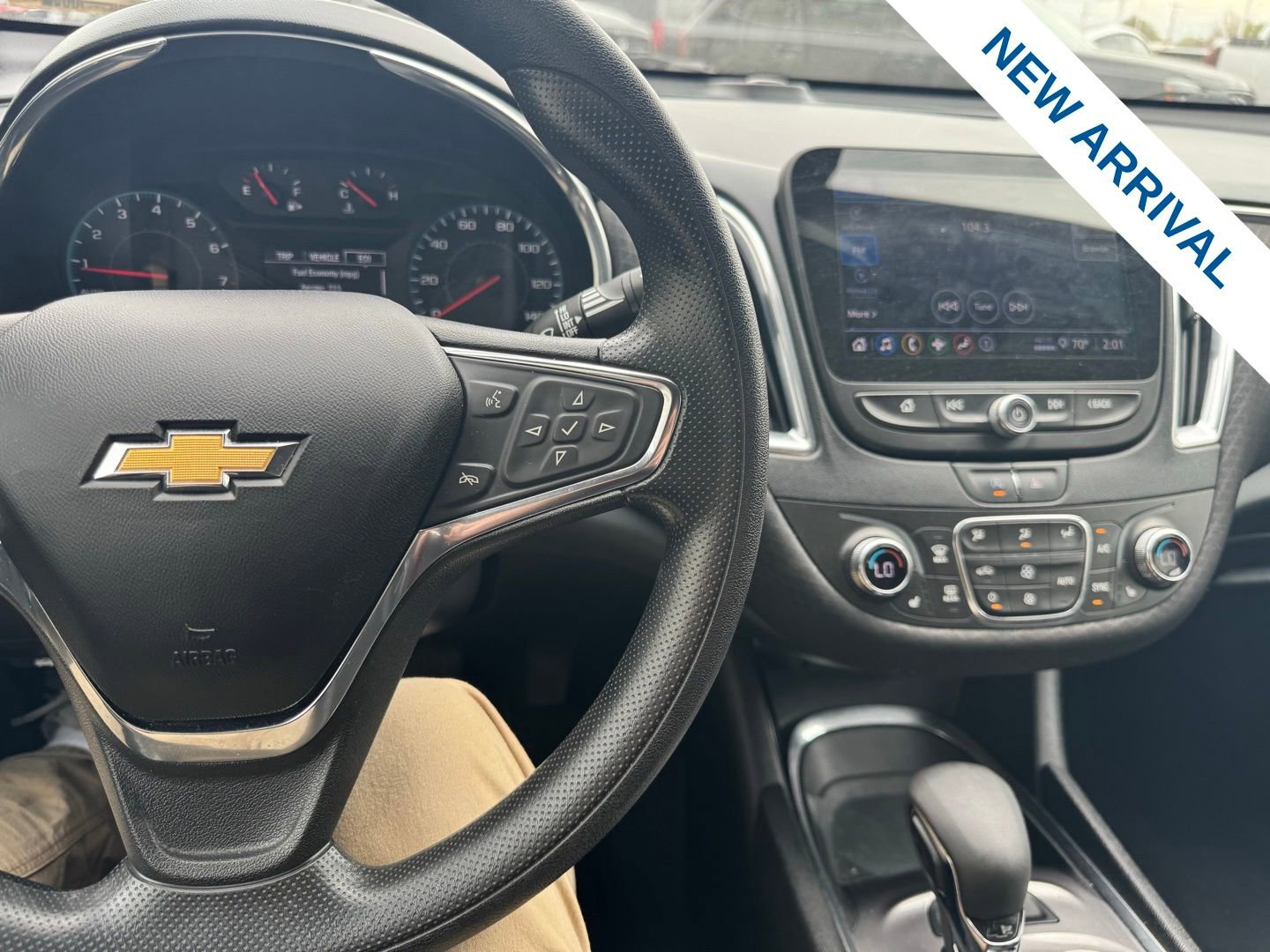 Used 2021 Chevrolet Malibu LT image 21
