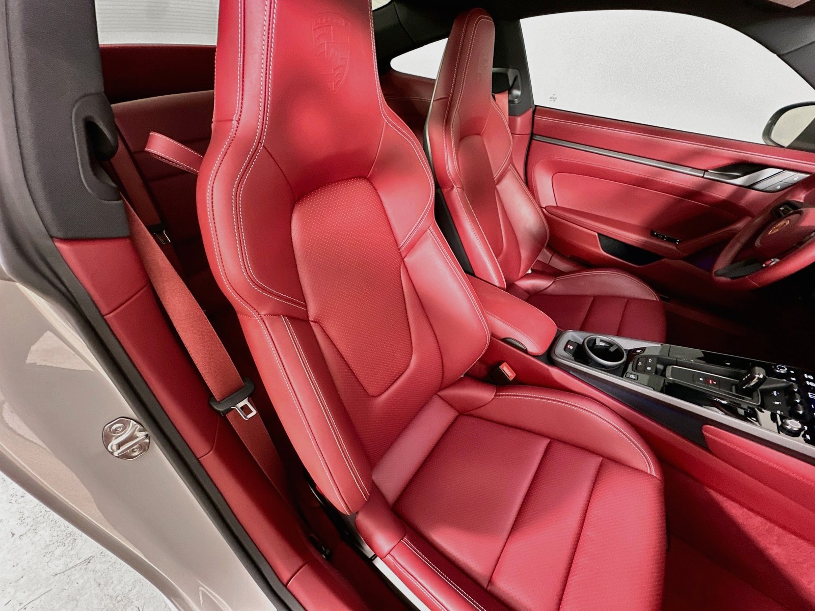 Certified 2025 Porsche 911 Carrera S w/ Sportdesign Package RWD image 42