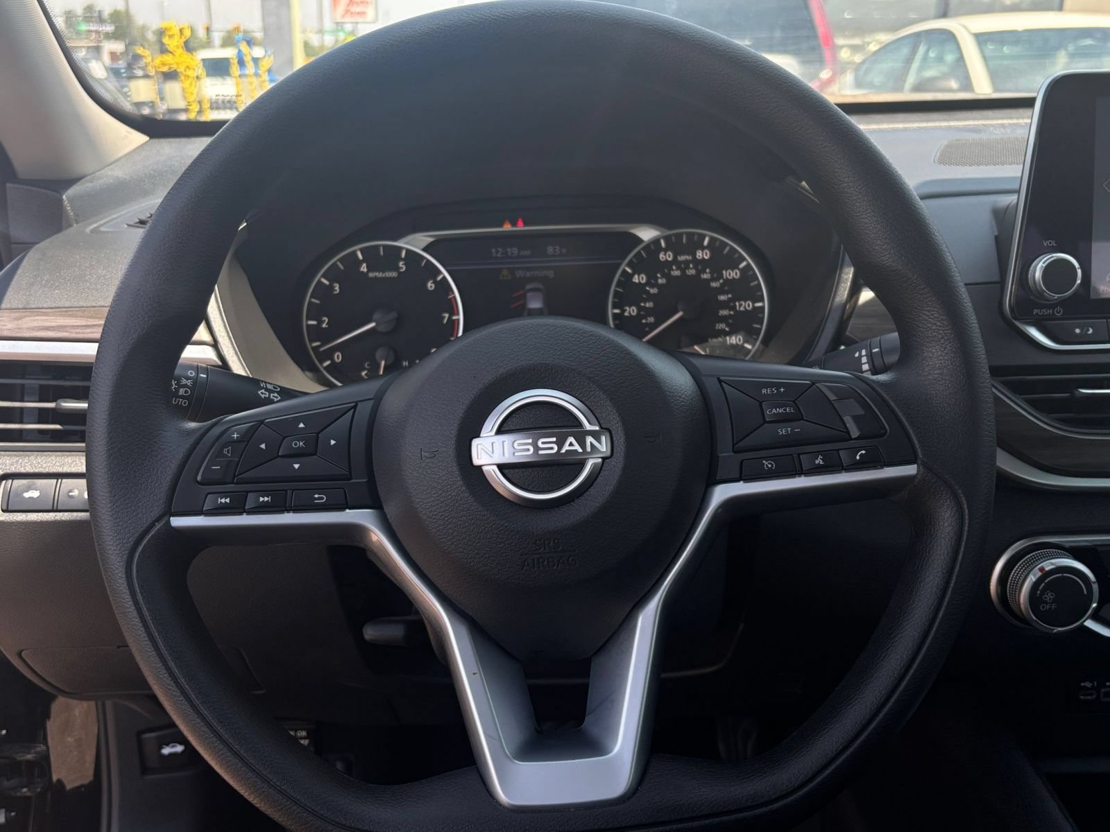 Used 2025 Nissan Altima 2.5 SV FWD image 25