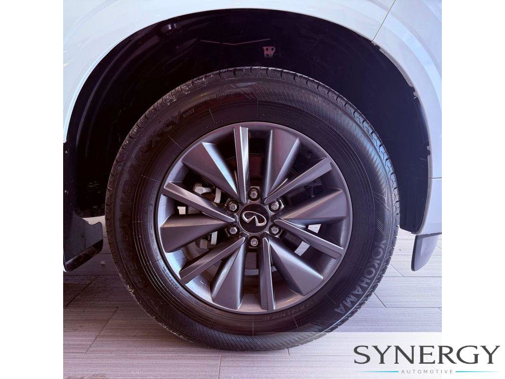 Certified 2026 INFINITI QX80 Pure AWD/4WD image 9
