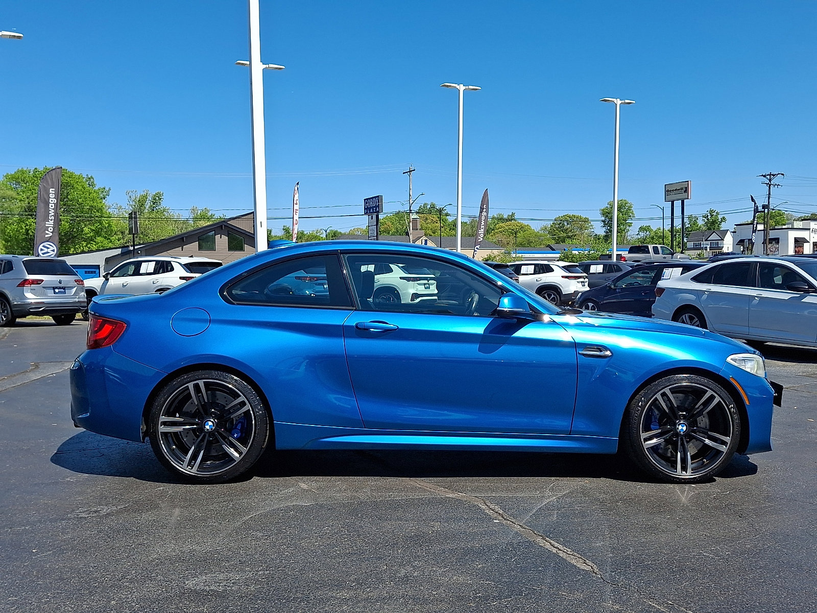 Used 2017 BMW M2 RWD image 7