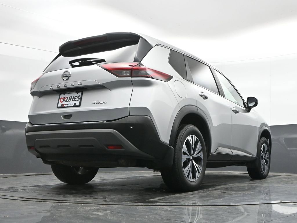 Used 2023 Nissan Rogue SV image 45