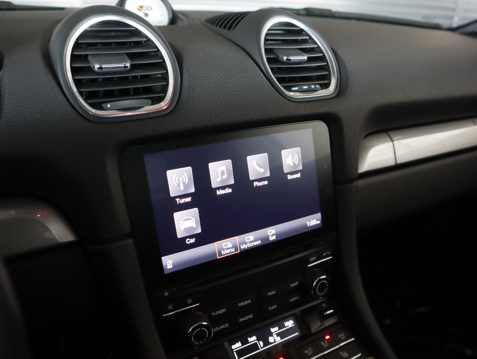 Certified 2020 Porsche 718 Cayman GT4 RWD image 18