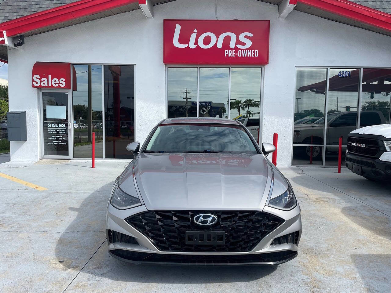 Used 2021 Hyundai Sonata SEL FWD image 1