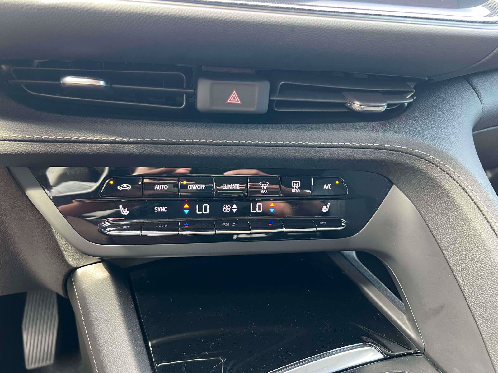 Used 2023 Buick Envision Preferred AWD/4WD image 12