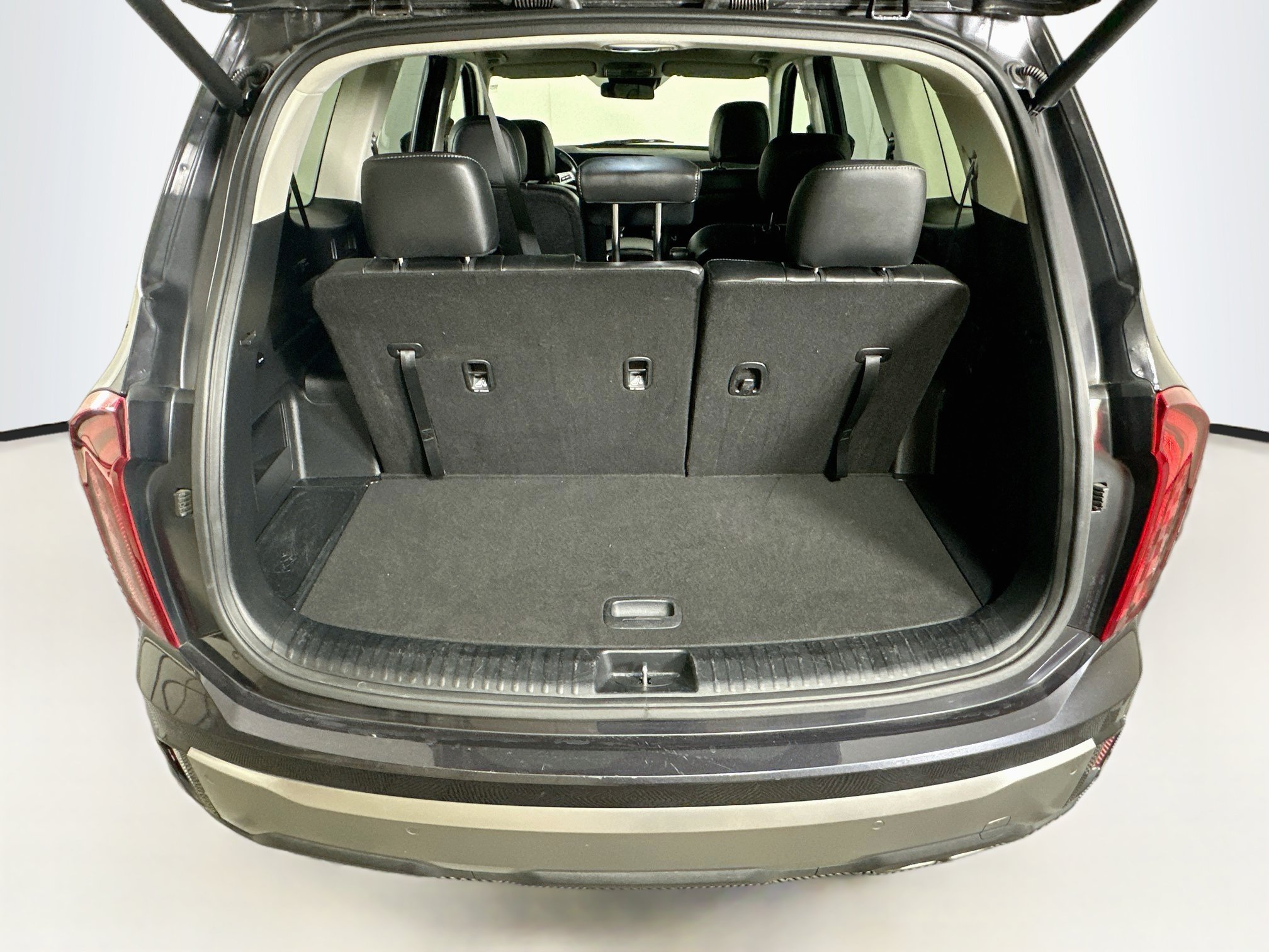 Used 2025 Kia Telluride S FWD image 31