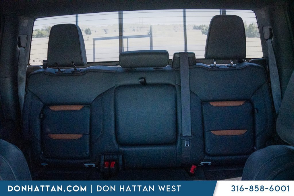 Used 2024 GMC Sierra 2500 AT4 AWD/4WD image 11