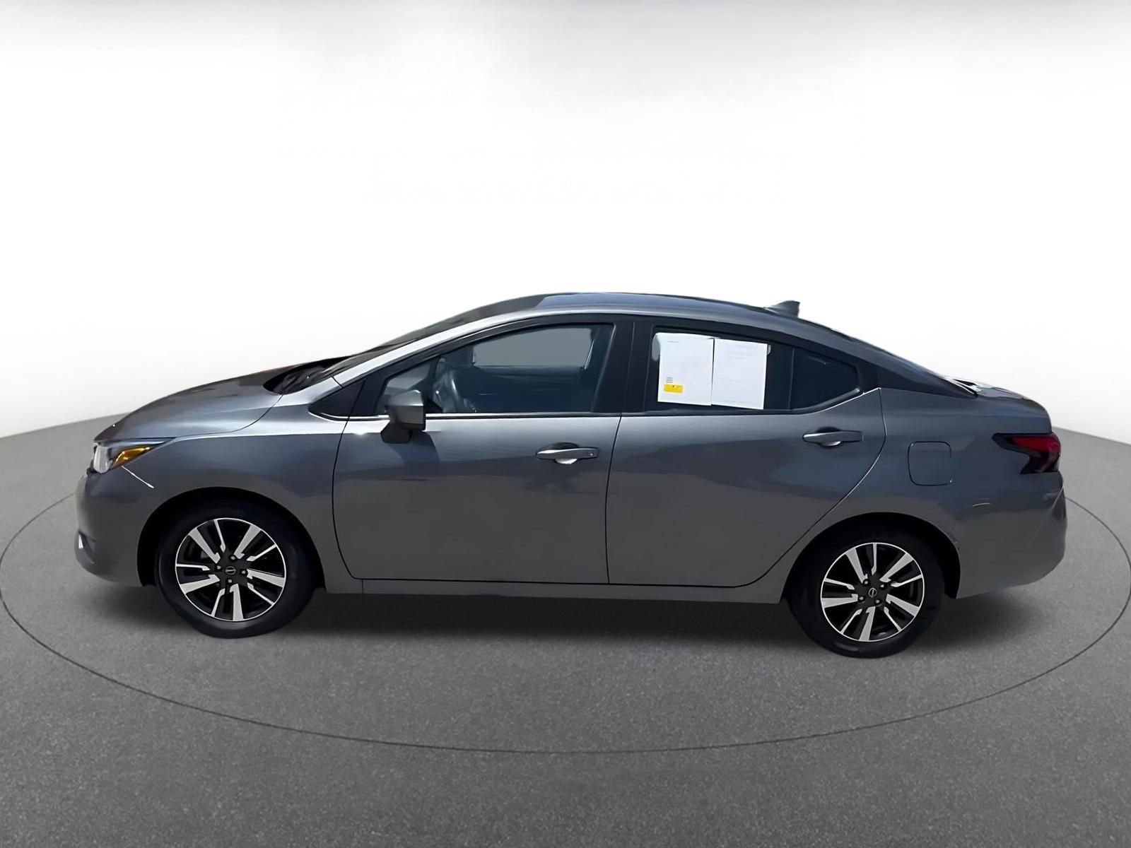 Used 2025 Nissan Versa SV FWD image 9