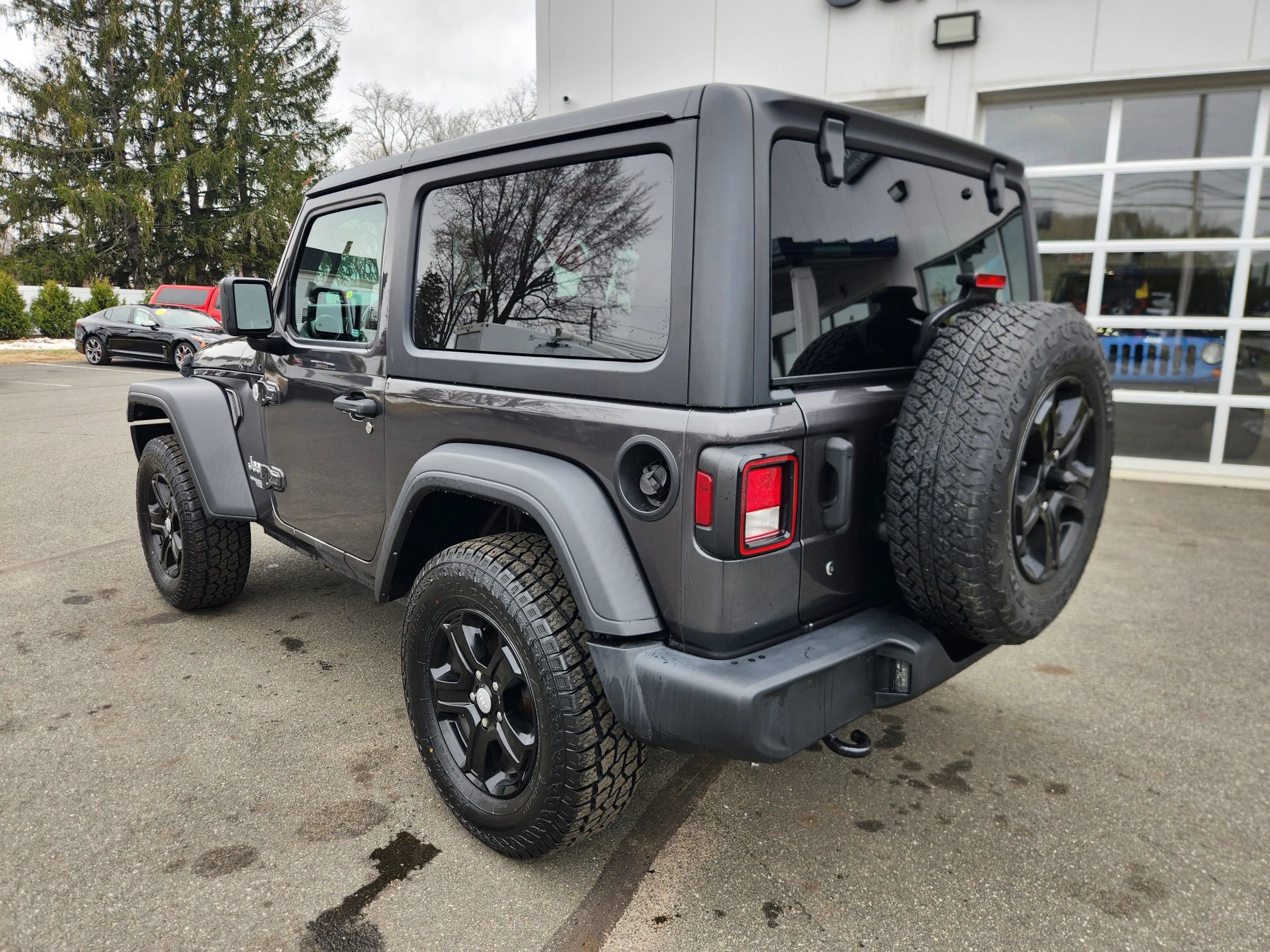 Used 2020 Jeep Wrangler Sport image 11
