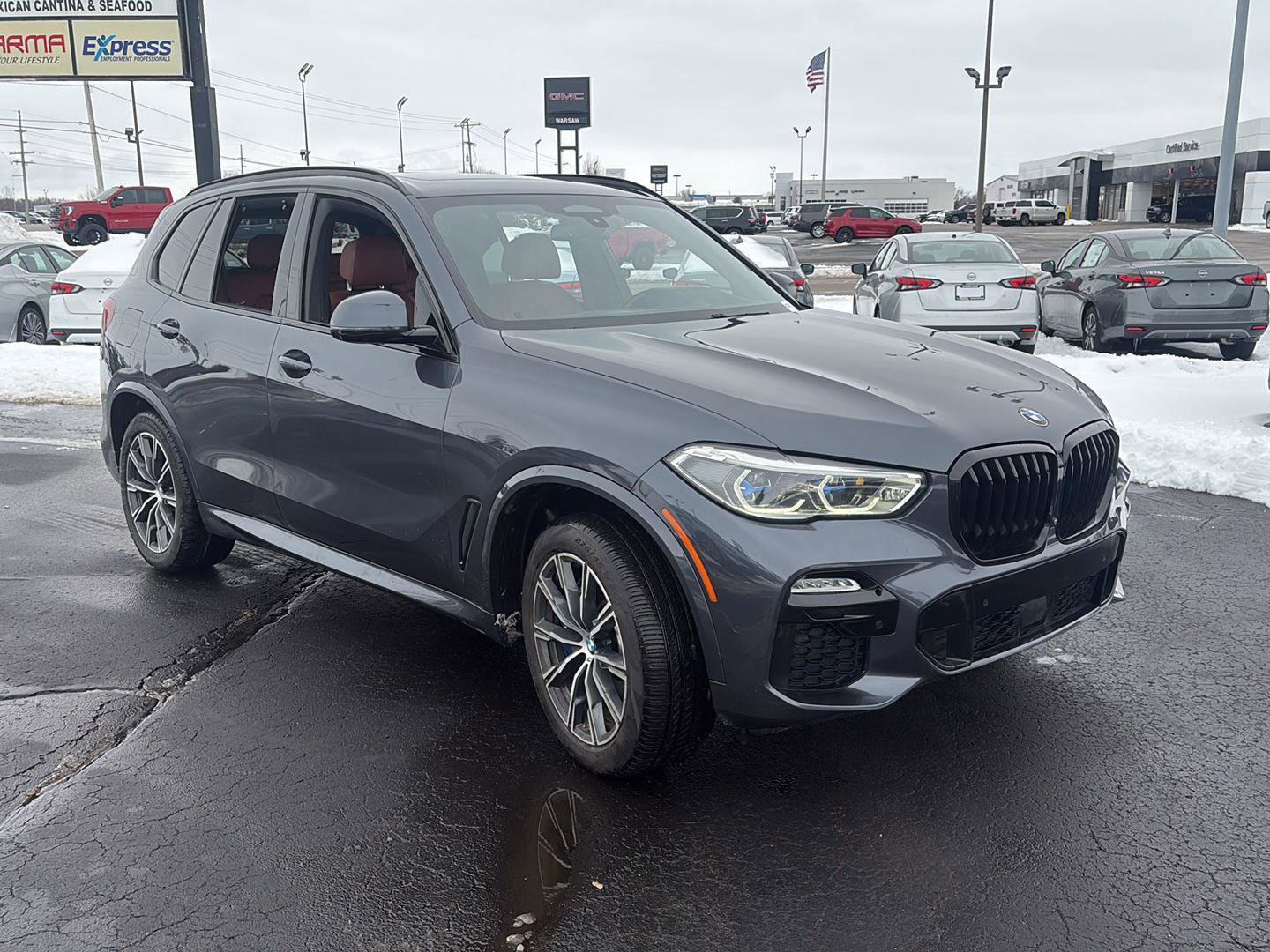 Used 2021 BMW X5 M50i w/ Executive Package image 7