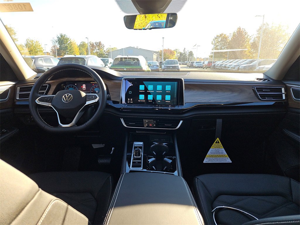 New 2026 Volkswagen Atlas SE image 4