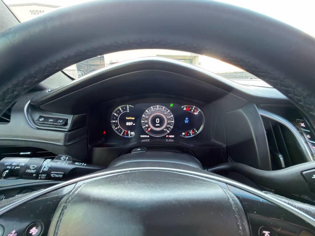 Used 2016 Cadillac Escalade ESV Platinum AWD/4WD image 34