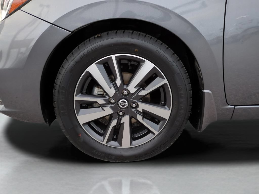 Certified 2020 Nissan Versa SV FWD image 24