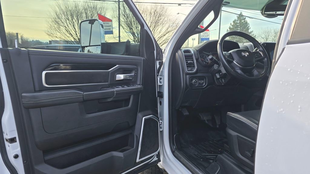 Used 2020 RAM 3500 Laramie image 24