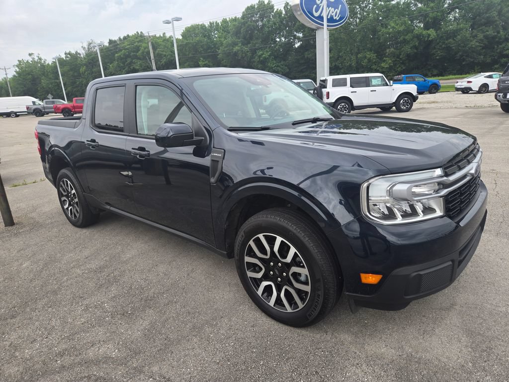 Used 2023 Ford Maverick Lariat w/ Lariat Luxury Package AWD/4WD image 2