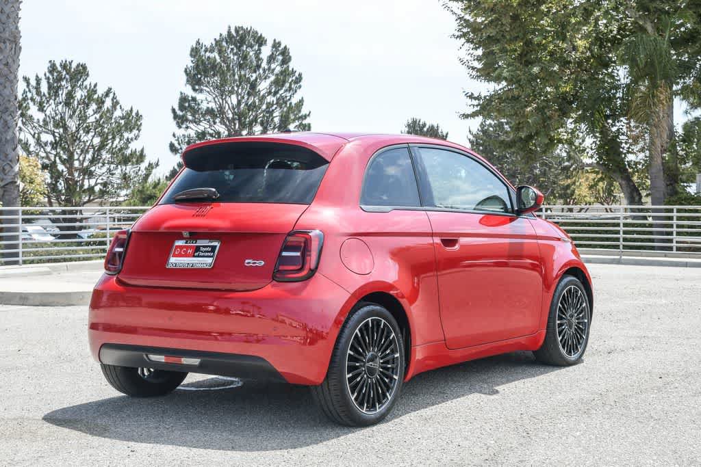 Used 2024 FIAT 500 e (RED) FWD image 11