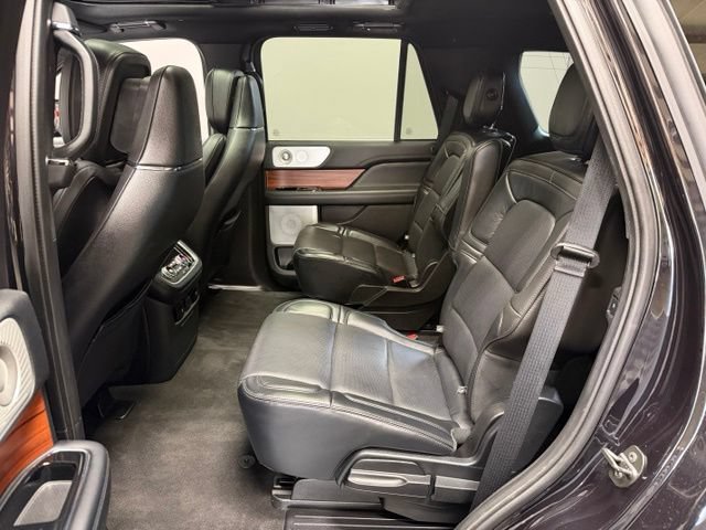 Used 2019 Lincoln Navigator Reserve AWD/4WD image 20
