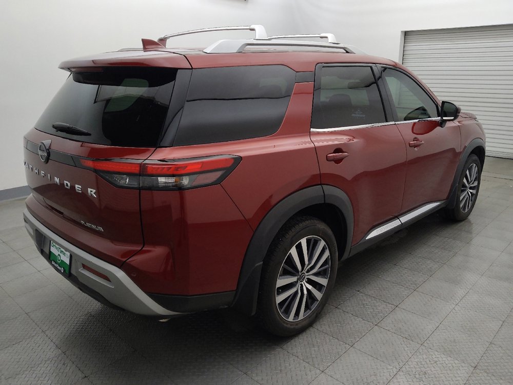 Used 2022 Nissan Pathfinder Platinum w/ Cargo Package FWD image 9