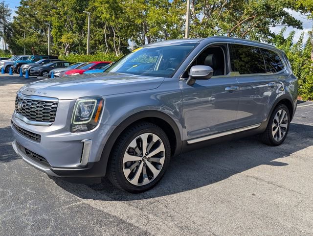 Used 2020 Kia Telluride S w/ S 8 Passenger Seating Package image 3