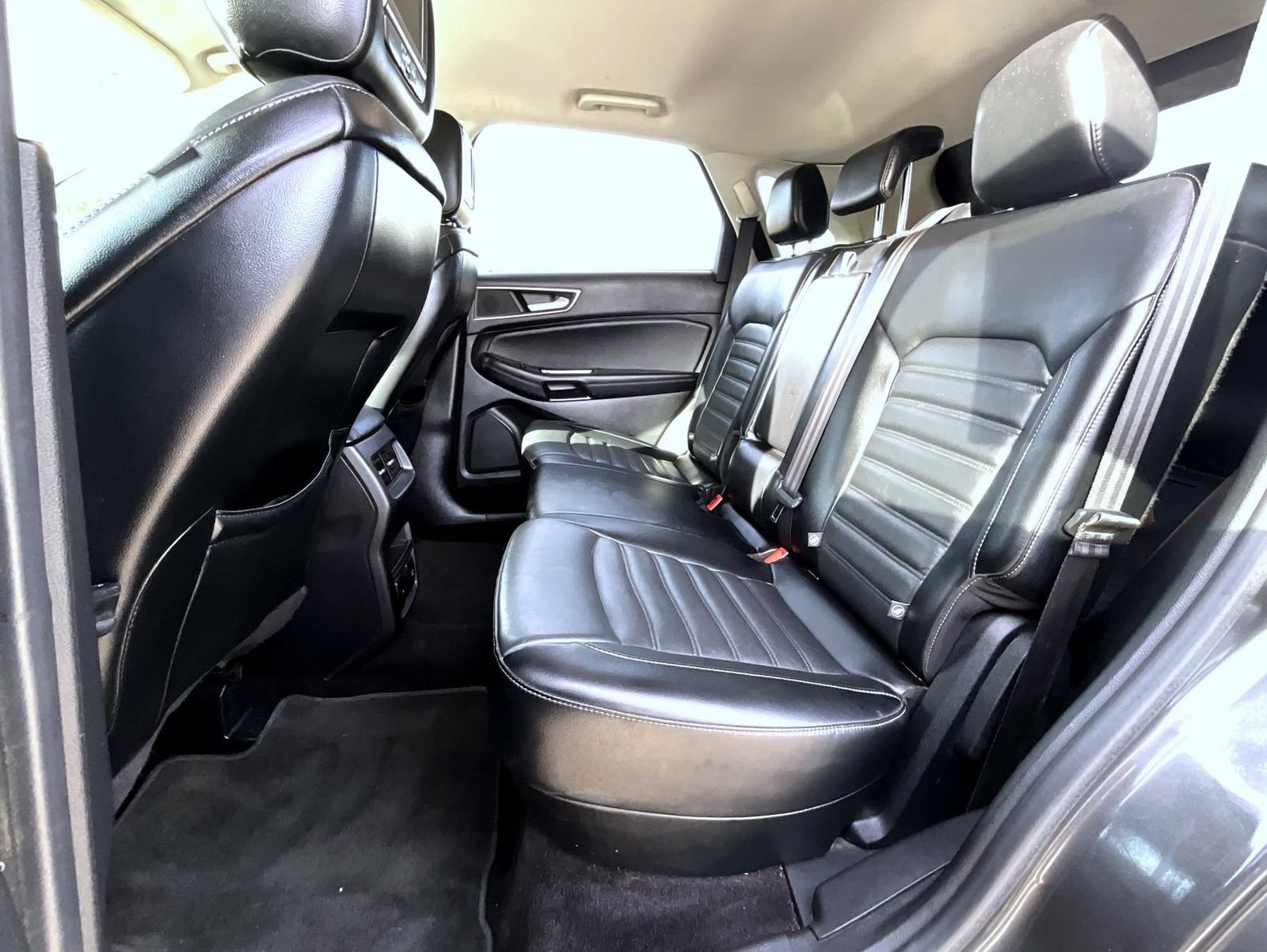 Used 2016 Ford Edge SEL w/ Equipment Group 201A AWD/4WD image 23