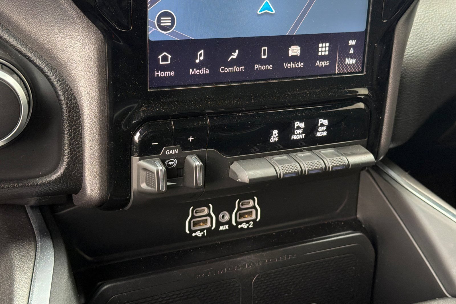 Used 2025 RAM 1500 Big Horn AWD/4WD image 30