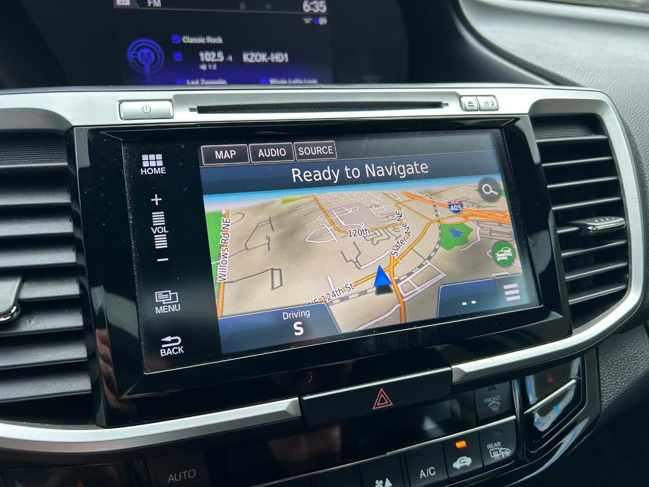 Used 2017 Honda Accord Touring image 16
