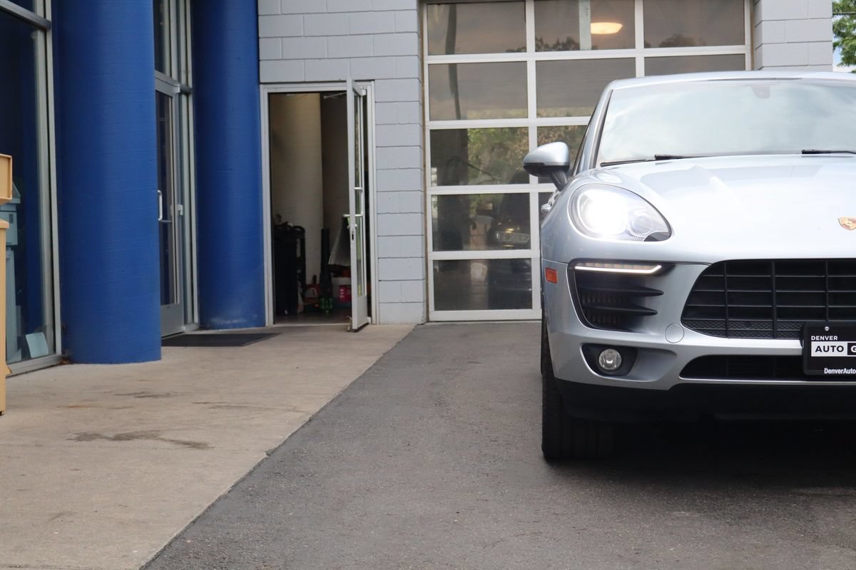 Used 2016 Porsche Macan S AWD/4WD image 9