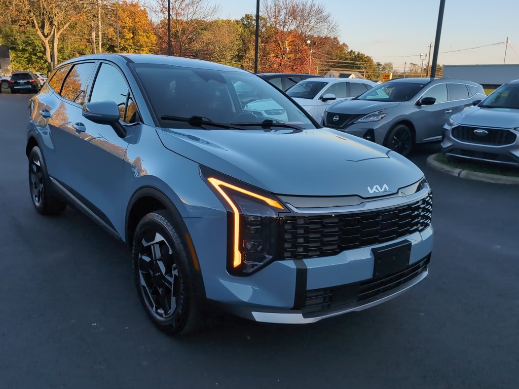 Used 2026 Kia Sportage S AWD/4WD image 2